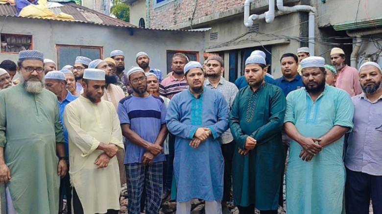 অগ্নিকাণ্ডে ক্ষতিগ্রস্ত পরিবারে সহায়তার আশ্বাস দিলেন  জামায়াত আমীর আবদুল জব্বার